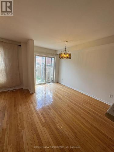 103 Cadillac Crescent, Brampton, ON - Indoor Photo Showing Other Room