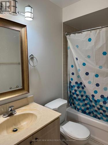 103 Cadillac Crescent, Brampton, ON - Indoor Photo Showing Bathroom