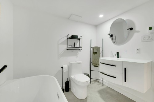 Salle de bains - 1515 Rue De La Vallée, Sainte-Adèle, QC - Indoor Photo Showing Bathroom