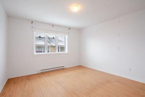 Master Bedroom - 4-132 Rue Prince, Châteauguay, QC - Indoor Photo Showing Other Room