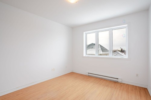 Bedroom - 4-132 Rue Prince, Châteauguay, QC - Indoor Photo Showing Other Room