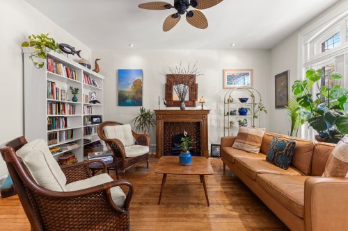 3654 Rue Hutchison  Montréal (Le Plateau-Mont-Royal), QC H2X 2H3