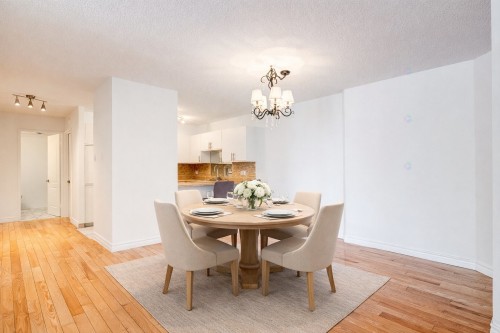 Dining Room - 204-30 Boul. Quinn, Longueuil (Le Vieux-Longueuil), QC - Indoor Photo Showing Dining Room