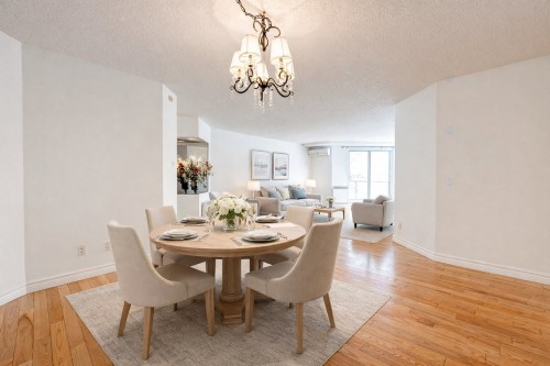 Dining Room - 204-30 Boul. Quinn, Longueuil (Le Vieux-Longueuil), QC - Indoor Photo Showing Dining Room