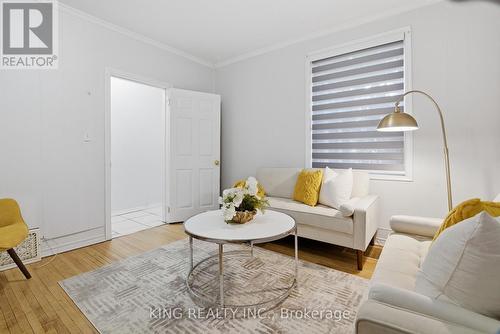 93 Water Street S, Cambridge, ON - Indoor Photo Showing Living Room