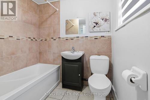 93 Water Street S, Cambridge, ON - Indoor Photo Showing Bathroom