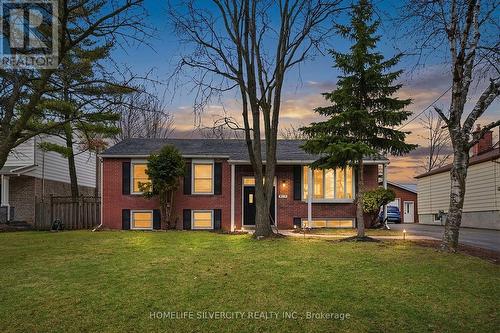 578 TRAFFORD CRESCENT  Oakville, ON L6L 3T3