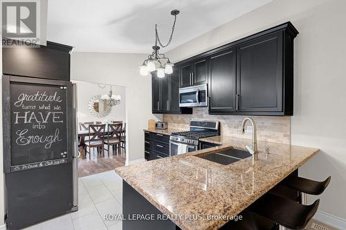 2063 Cavendish Drive, Burlington, ON - Indoor Photo Showing Kitchen With Double Sink With Upgraded Kitchen