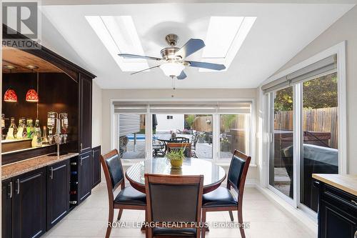 2063 Cavendish Drive, Burlington, ON - Indoor Photo Showing Dining Room
