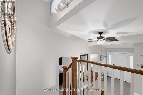 2063 Cavendish Drive, Burlington, ON - Indoor Photo Showing Other Room