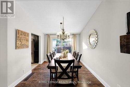 2063 Cavendish Drive, Burlington, ON - Indoor Photo Showing Dining Room