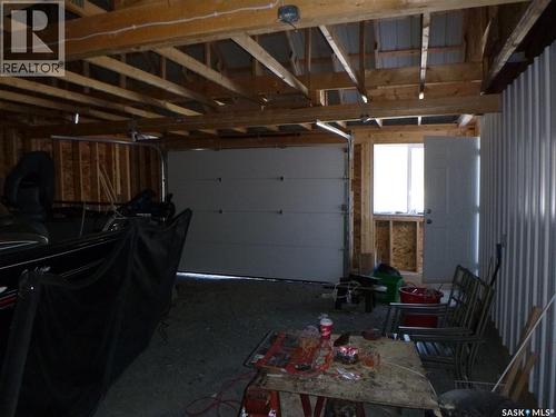1006 Lake Road, Northern Admin District, SK - Indoor Photo Showing Garage