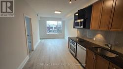 311 - 98 LILLIAN STREET Toronto, ON M4S 0A5