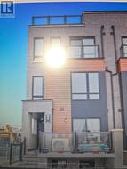 43 - 30 LIBEN WAY  Toronto, ON M1B 0E8