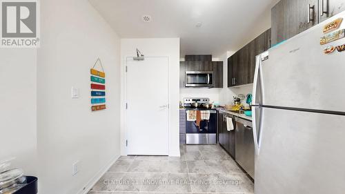 43 - 30 Liben Way, Toronto, ON - Indoor Photo Showing Kitchen