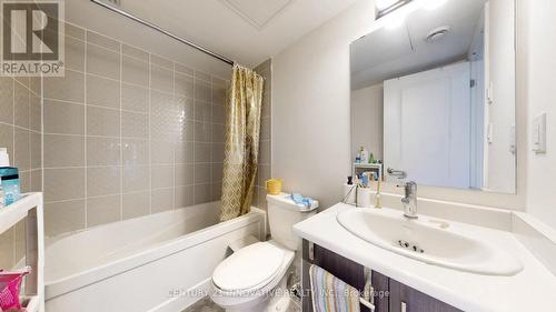 43 - 30 Liben Way, Toronto, ON - Indoor Photo Showing Bathroom