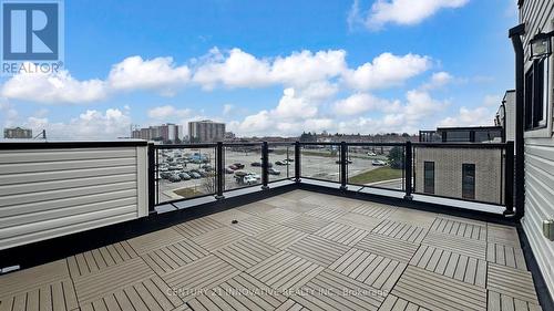 43 - 30 Liben Way, Toronto, ON - Outdoor