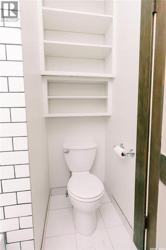 105 28Th Street, Saskatoon, SK - Indoor Photo Showing Bathroom