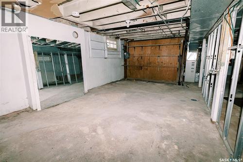 105 28Th Street, Saskatoon, SK - Indoor Photo Showing Garage