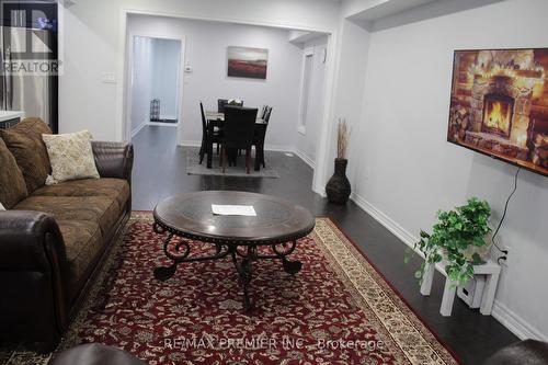 51 Mullholland Avenue, Cambridge, ON - Indoor Photo Showing Living Room