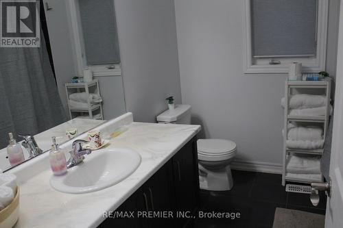 51 Mullholland Avenue, Cambridge, ON - Indoor Photo Showing Bathroom