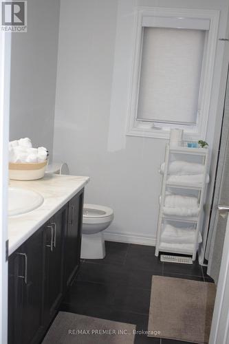 51 Mullholland Avenue, Cambridge, ON - Indoor Photo Showing Bathroom