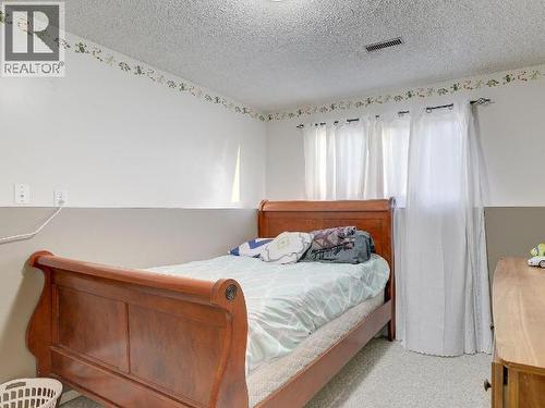 1334 Hook Drive, Kamloops, BC - Indoor Photo Showing Bedroom