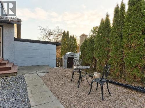 1334 Hook Drive, Kamloops, BC - Outdoor