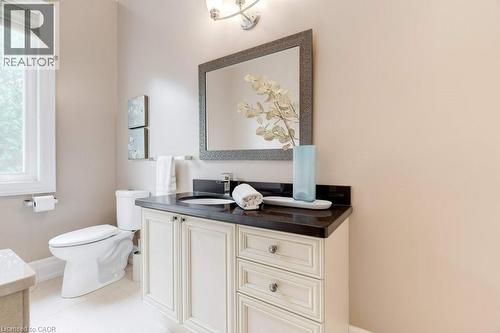 2462 Sideroad 2, Burlington, ON - Indoor Photo Showing Bathroom
