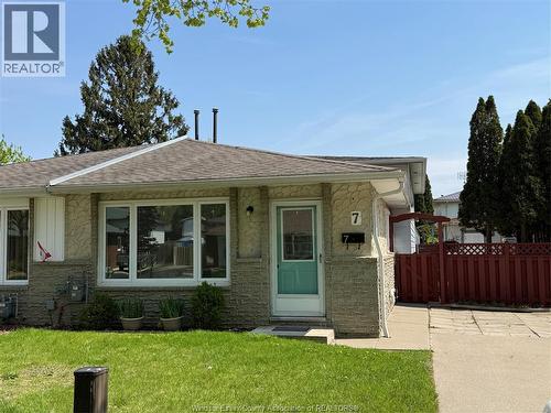 7 SATINWOOD  Leamington, ON N8H 4P1