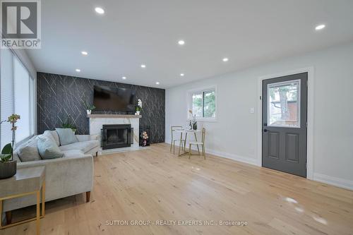 1484 Moss Glen Road, Burlington, ON - Indoor With Fireplace