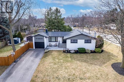1484 Moss Glen Road, Burlington, ON - Outdoor