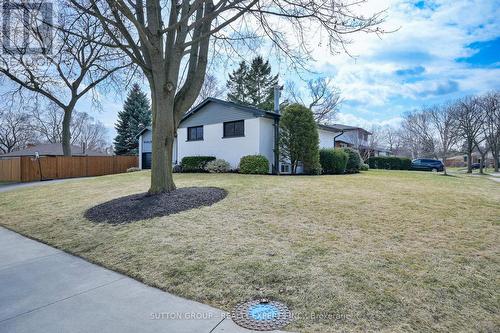 1484 Moss Glen Road, Burlington, ON - Outdoor