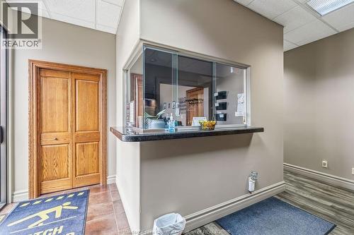 261 Shepherd, Windsor, ON 