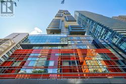 3303 - 7 GRENVILLE STREET Toronto, ON M4Y 0E9