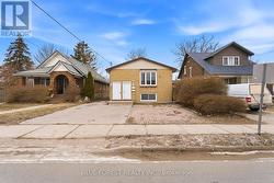 708 OXFORD STREET E  London East (East C), ON N5Y 3J6