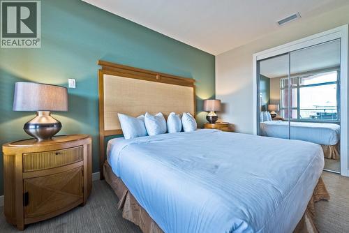 15 Park Place Unit# 430, Osoyoos, BC - Indoor Photo Showing Bedroom