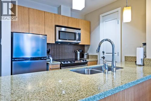 15 Park Place Unit# 430, Osoyoos, BC - Indoor Photo Showing Kitchen With Double Sink With Upgraded Kitchen