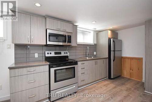 1847 Walkley Road, Ottawa, ON - Indoor Photo Showing Kitchen With Stainless Steel Kitchen