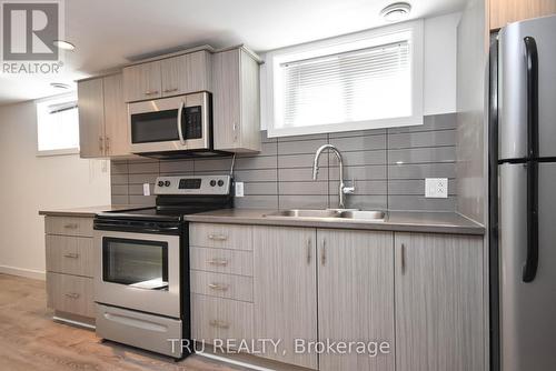 1847 Walkley Road, Ottawa, ON - Indoor Photo Showing Kitchen With Stainless Steel Kitchen With Double Sink