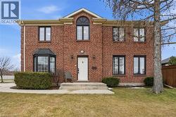 3368 CARDINAL Drive  Niagara Falls, ON L2H 3A6