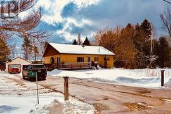 4 DENISON DRIVE  Addington Highlands (Addington Highlands), ON K0H 2G0