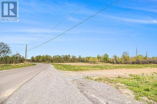 7 Mcdonell Crescent, Ottawa, ON 