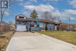 32 COYNE STREET St. Thomas, ON N5R 4K8