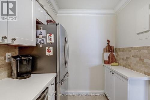 401 - 212 Kerr Street, Oakville (Co Central), ON - Indoor
