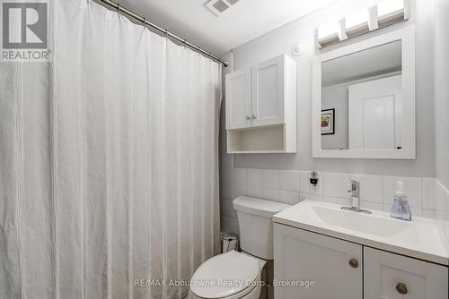 Bathroom - 401 - 212 Kerr Street, Oakville (Co Central), ON - Indoor Photo Showing Bathroom