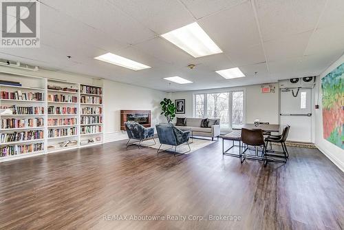 Meeting Room - 401 - 212 Kerr Street, Oakville (Co Central), ON - Indoor