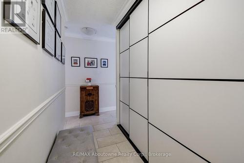 401 - 212 Kerr Street, Oakville (Co Central), ON - Indoor Photo Showing Other Room