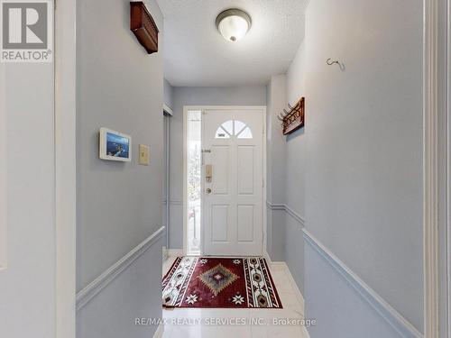 9 Malabar Crescent, Brampton, ON - Indoor Photo Showing Other Room