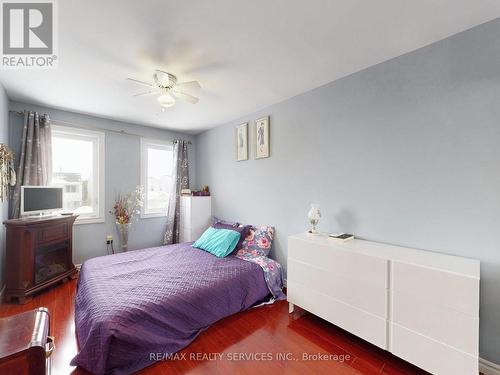 9 Malabar Crescent, Brampton, ON - Indoor Photo Showing Bedroom